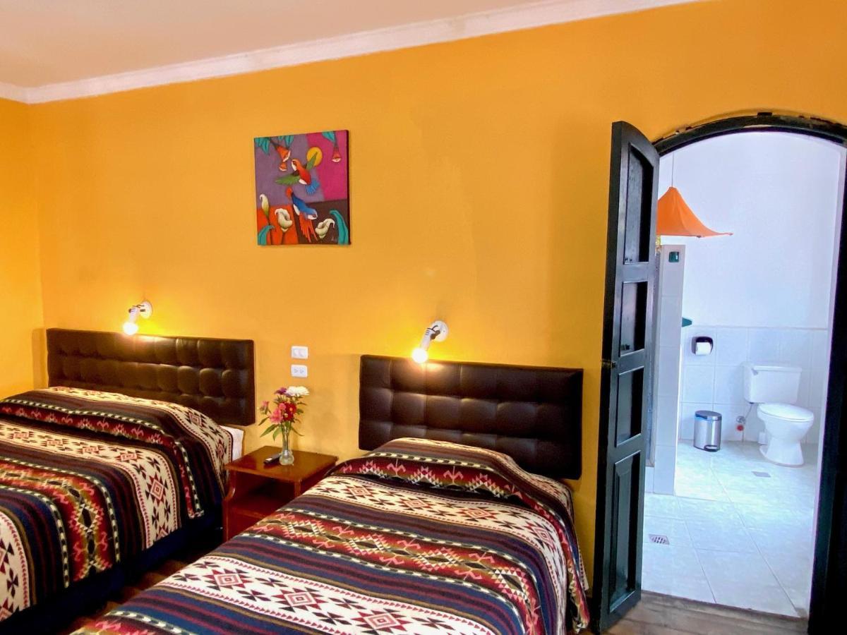 Hostal Riviera Sucre Otavalo Luaran gambar