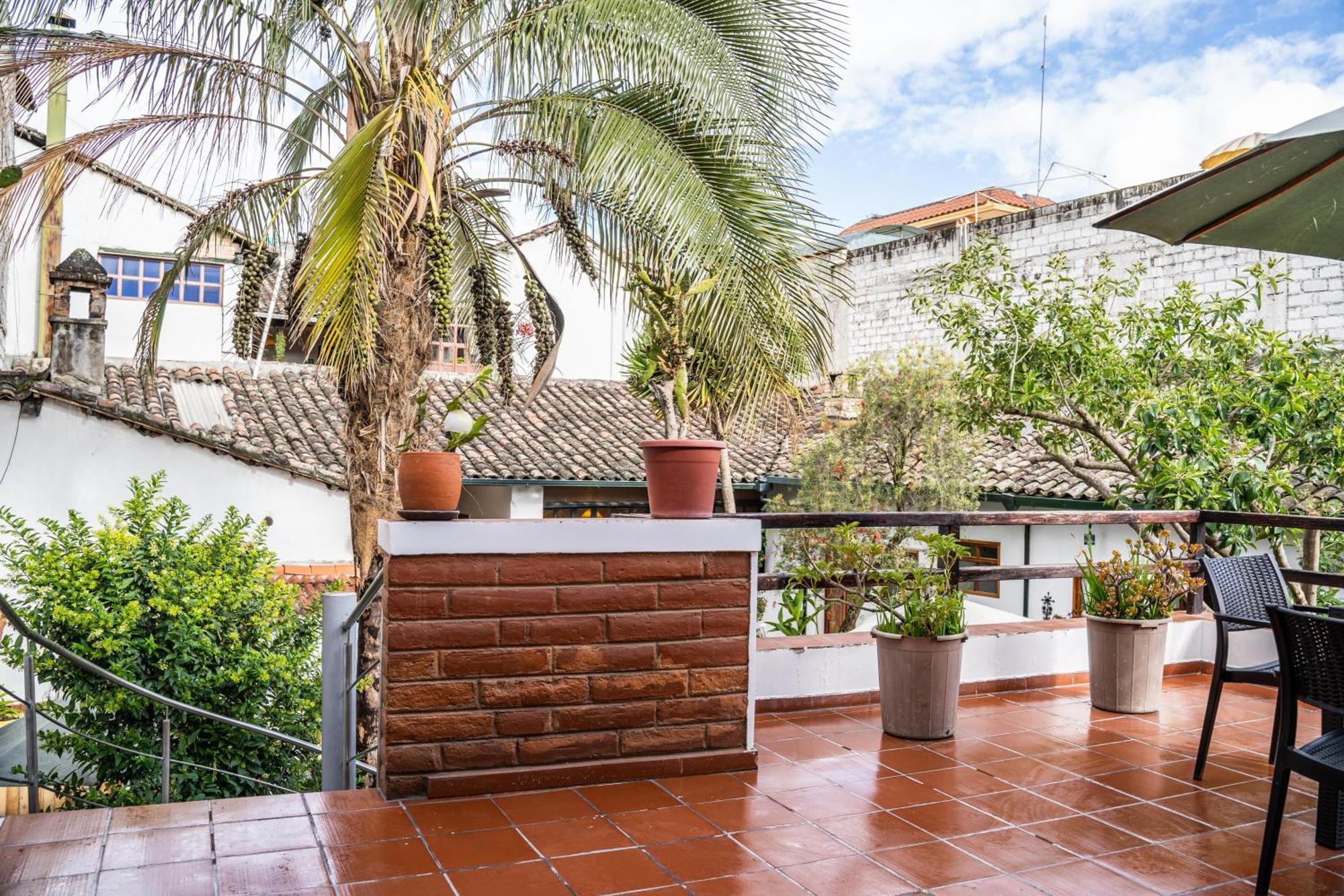 Hostal Riviera Sucre Otavalo Luaran gambar