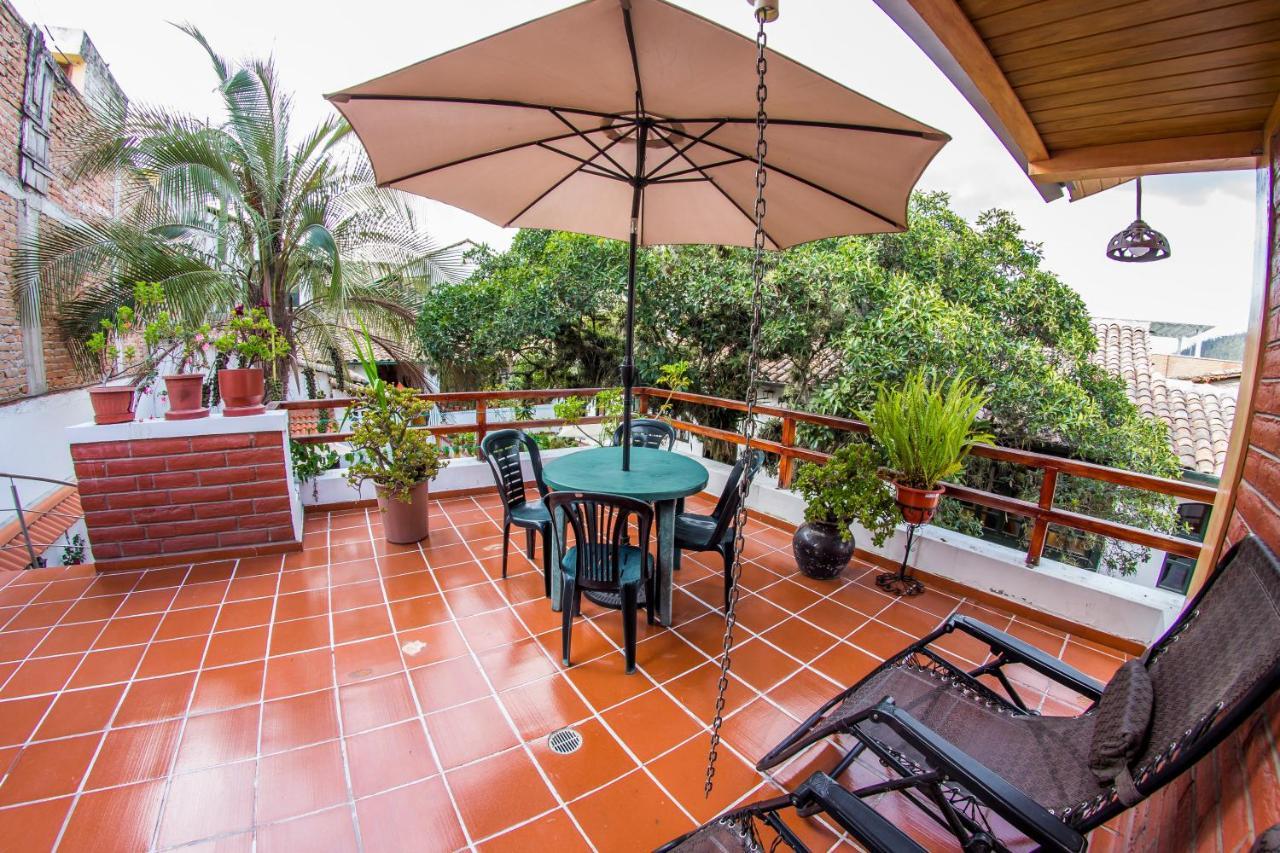 Hostal Riviera Sucre Otavalo Luaran gambar